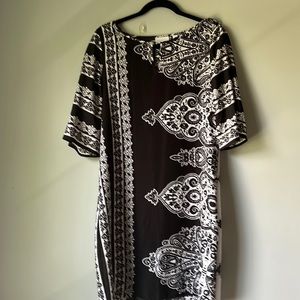 NY and Co black and white shift dress